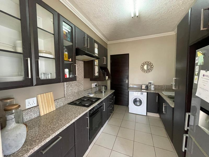 To Let 1 Bedroom Property for Rent in Die Bult North West